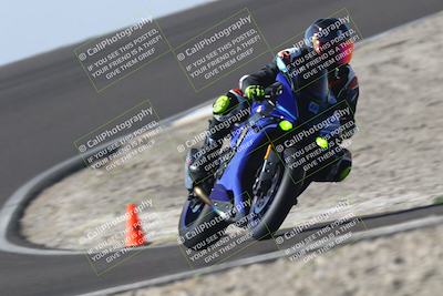 media/Nov-01-2025-TrackDaz (Sat) [[2b4d5192bc]]/B Group/1220pm (Turn 2 Outside)/